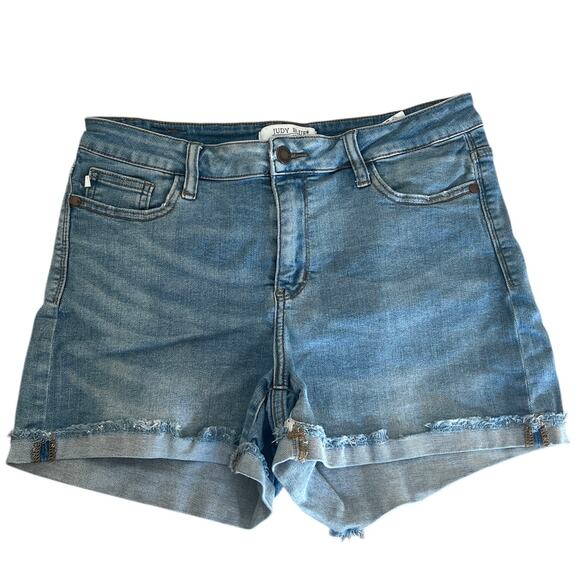 Judy Blue Pants - Judy Blue Light Wash Cuffed Mid-Rise Denim Shorts L Raw Hem